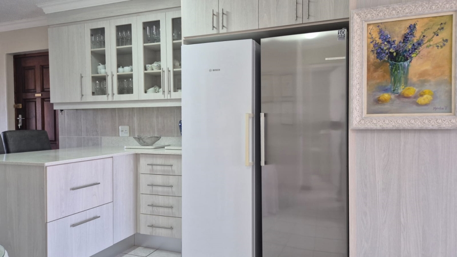 2 Bedroom Property for Sale in Stilbaai Wes Western Cape